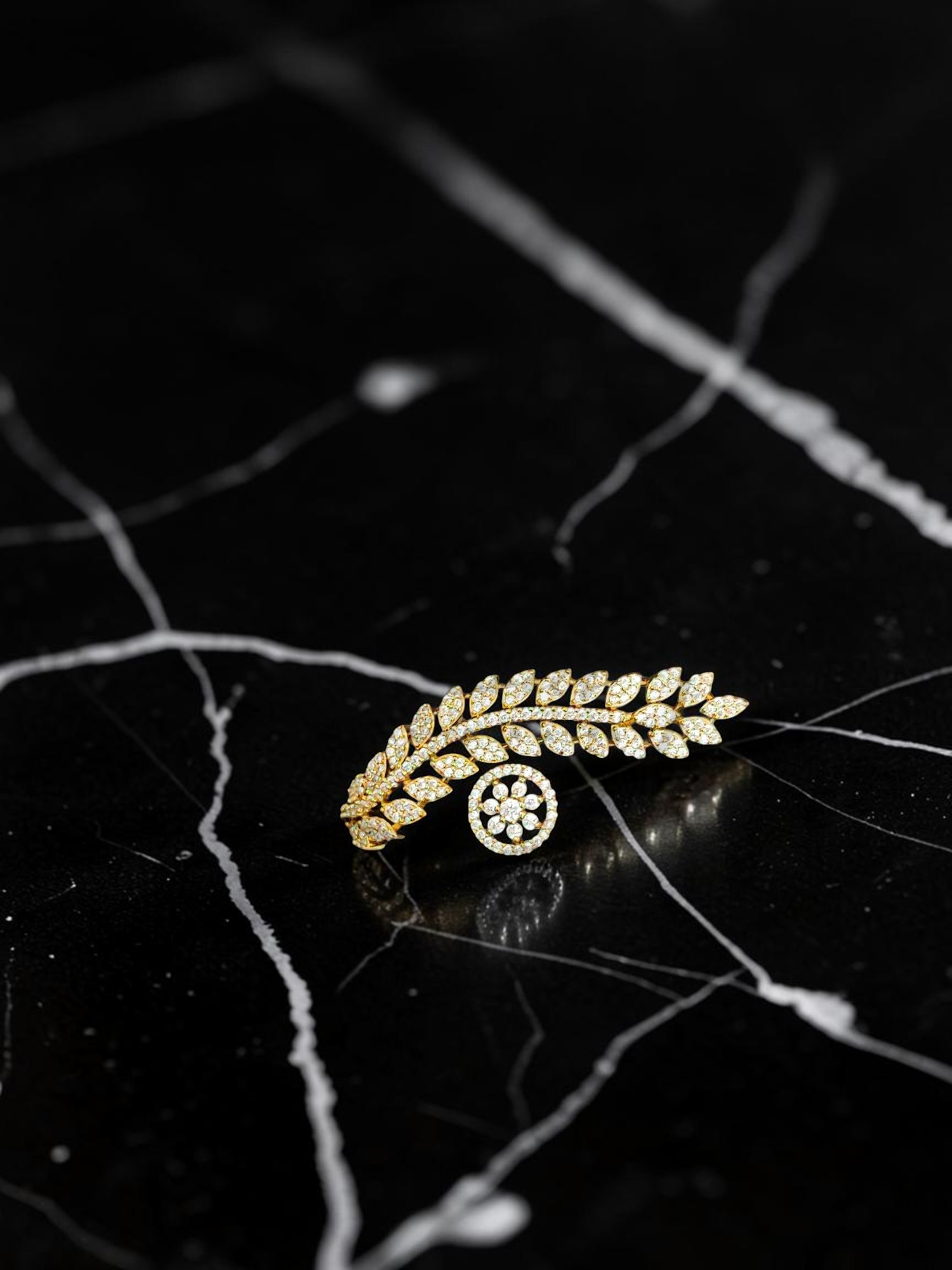 Rihum Aura Mehndi Polish 7g Marquise Crystal Leaf Vine Cocktail Ring