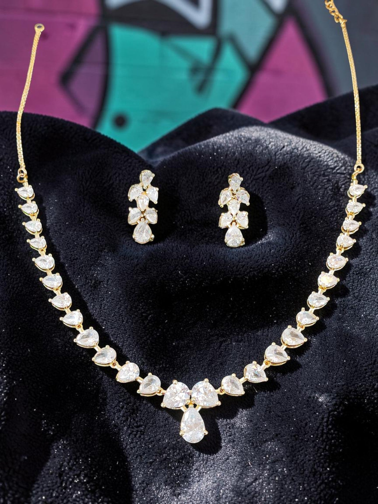 Elegant Teardrop Stone Necklace And Earring Set
